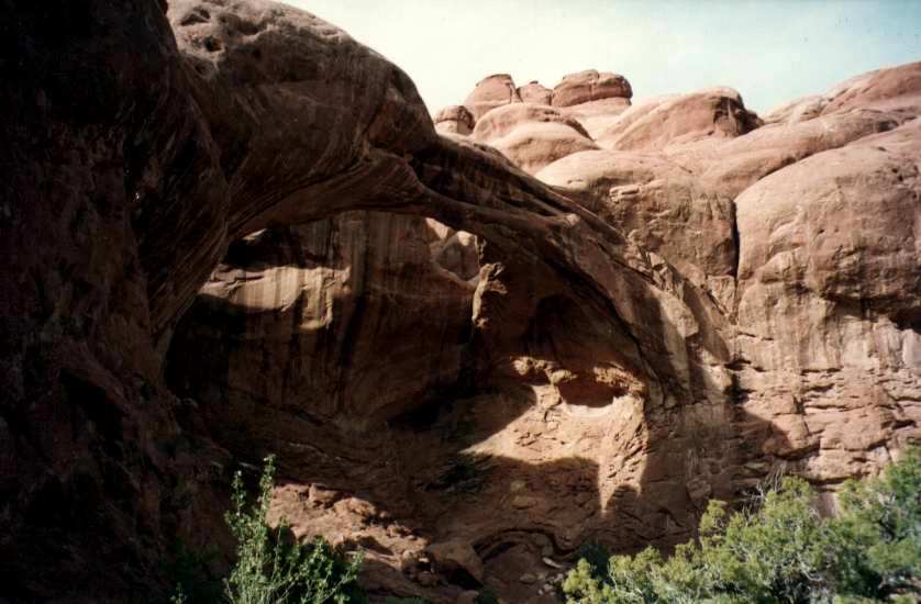 Arches13.jpg (52676 octets)