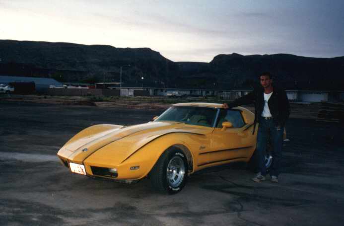 Corvette.jpg (20646 octets)